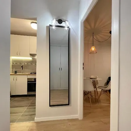 Apartament Przy Atrium, Stacja Metra Rondo Onz Warsaw Exterior photo